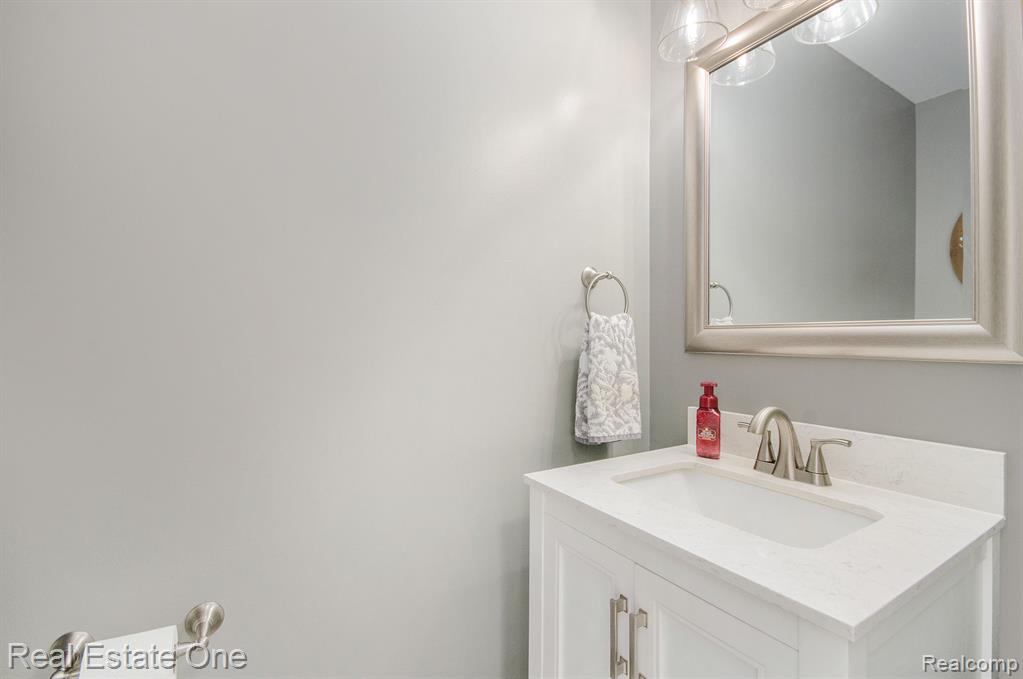7971 Turrillium Lane, Waterford, MI 48327 — Photo 15