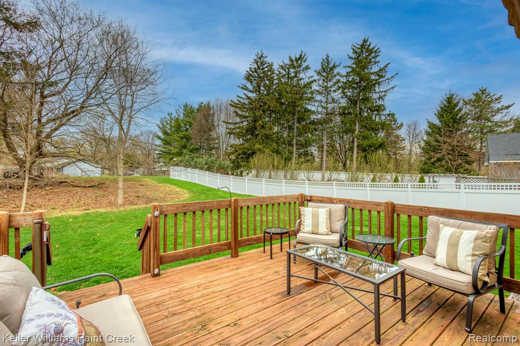 49 Melvin J Court, Oxford, MI 48371 — Photo 10