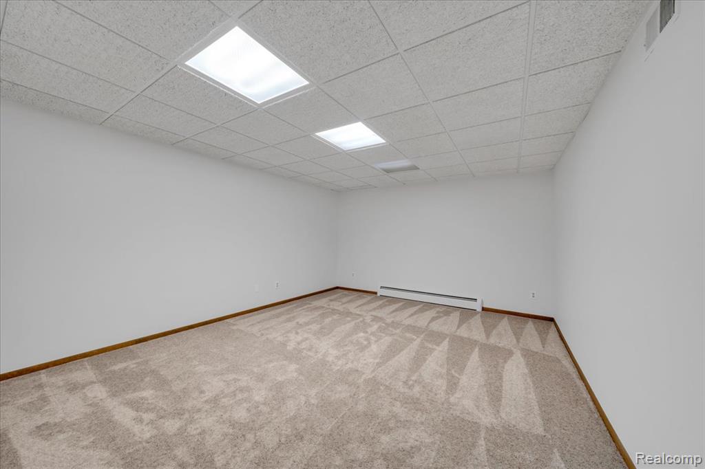 955 Woodlane Drive, 9, Rochester Hills, MI 48307 — Photo 25