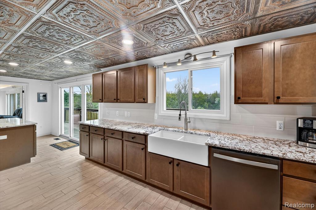 11280 Hegel Road, Goodrich Vlg, MI — Photo 11