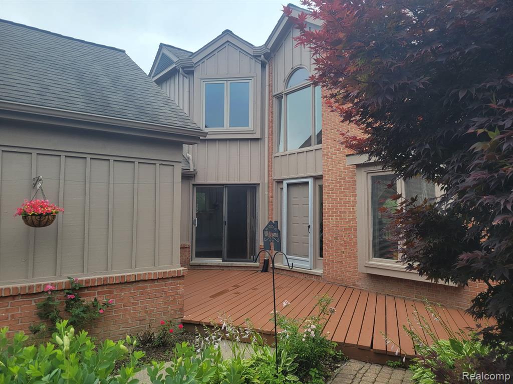 37638 Russett Drive, Farmington, MI 48331 — Photo 10
