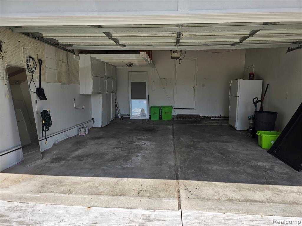 5333 FERN Avenue, Grand Blanc, MI 48439 — Photo 31