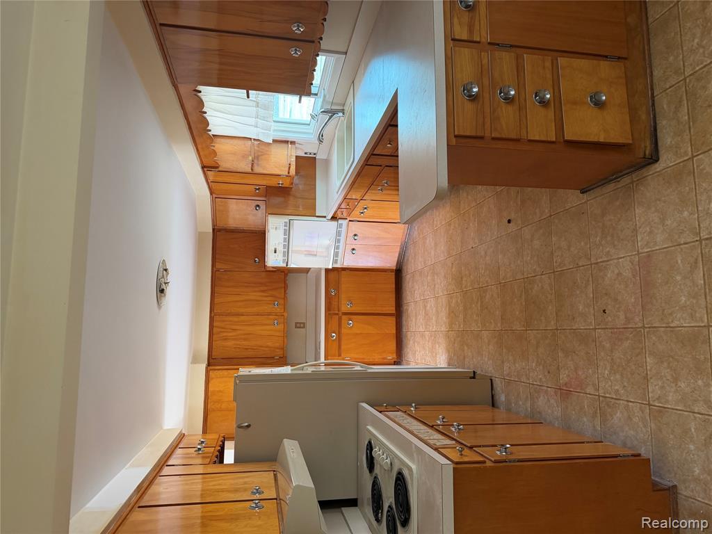 3349 Charmwood Drive, Port Huron, MI 48060 — Photo 9
