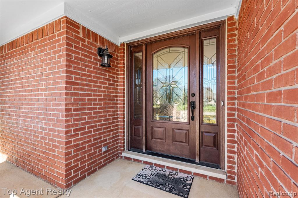 53260 VILLA ROSA Drive, Macomb, MI 48042 — Photo 8