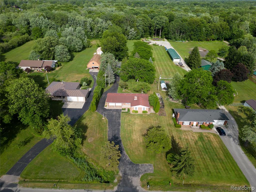 21515 Huron River Drive, New Boston, MI 48164 — Photo 40