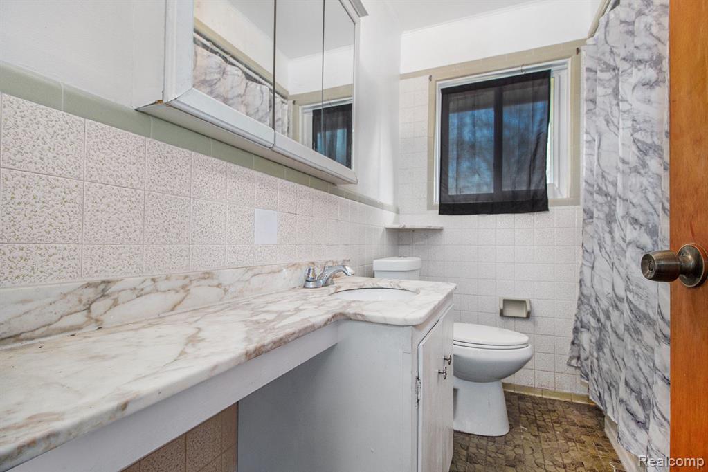 724 Western, Inkster, MI 48141 — Photo 12