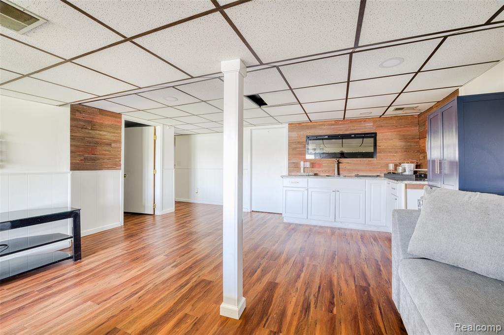 10094 Elizabeth Lake Road, White Lake, MI — Photo 31