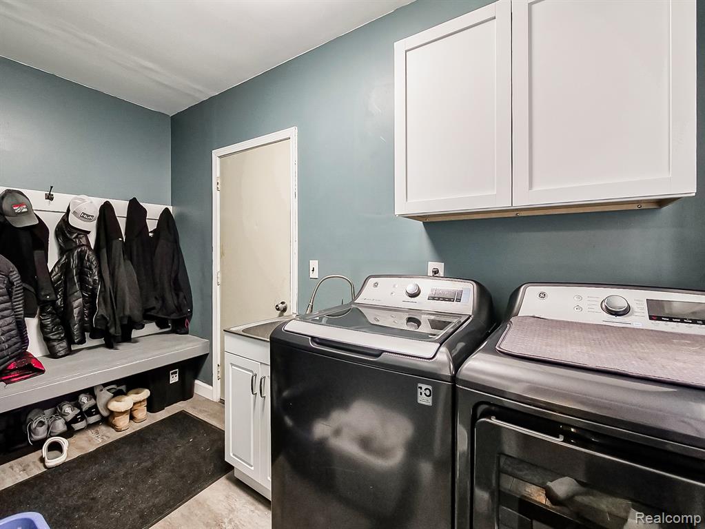 25911 Buckminster Drive, Novi, MI — Photo 15