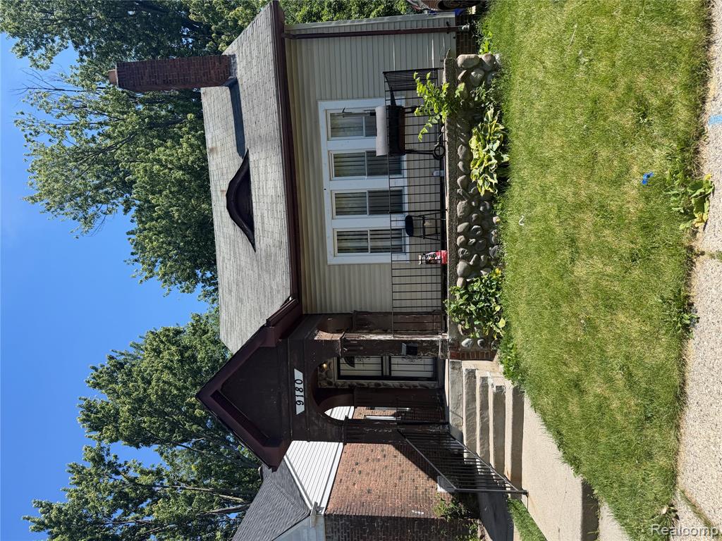 9180 Devonshire Road, Detroit, MI 48224