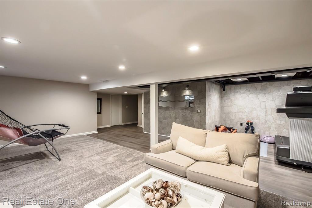 74 Eagle Ridge Road, Lake Orion, MI — Photo 34