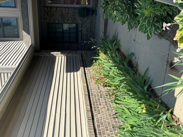45125 Horseshoe Circle, 52, Canton, MI 48187 — Photo 2
