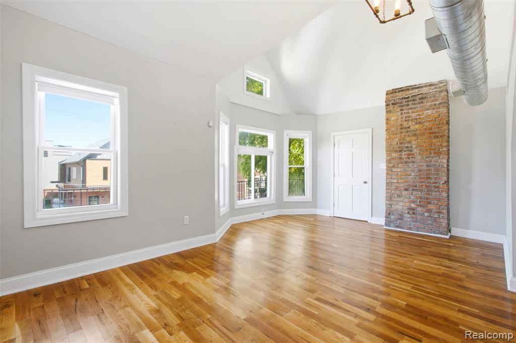 1633 Merrick Street - Photo 3