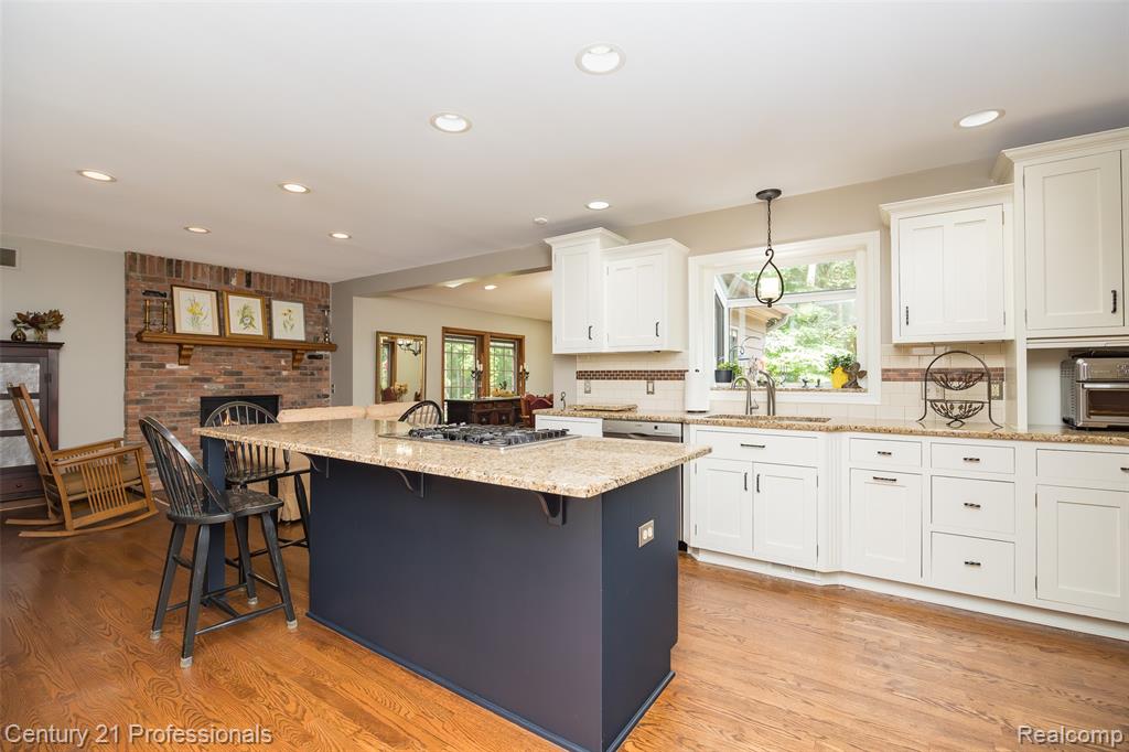 9200 Fox Hollow Road, Clarkston, MI 48348 — Photo 8