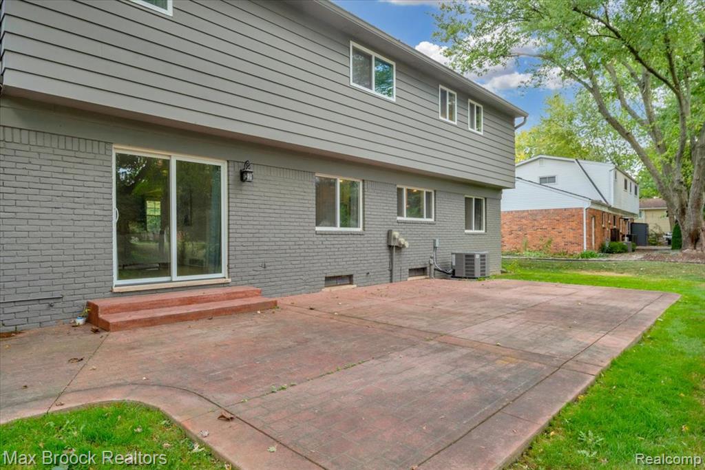 466 Rolling Rock Road, Bloomfield Hills, MI 48304 — Photo 41