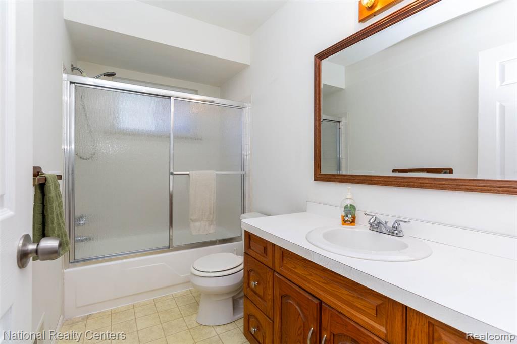 511 S Bryar Street, Westland, MI 48186 — Photo 21