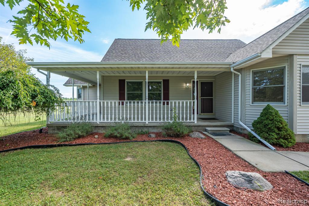8038 Duquette Road, Brockway, MI 48097 — Photo 32
