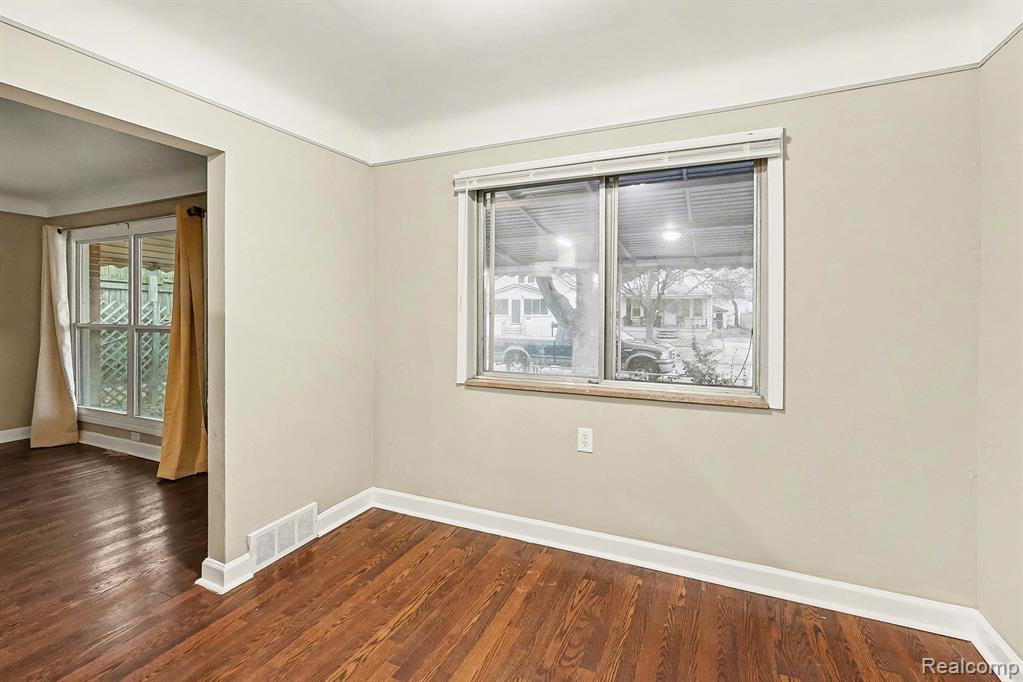 7356 Wiegand, Center Line, MI 48015 — Photo 9