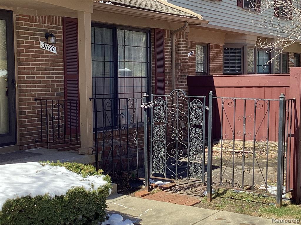 31180 COUNTRY Way, 20, Farmington Hills, MI 48331 — Photo 5
