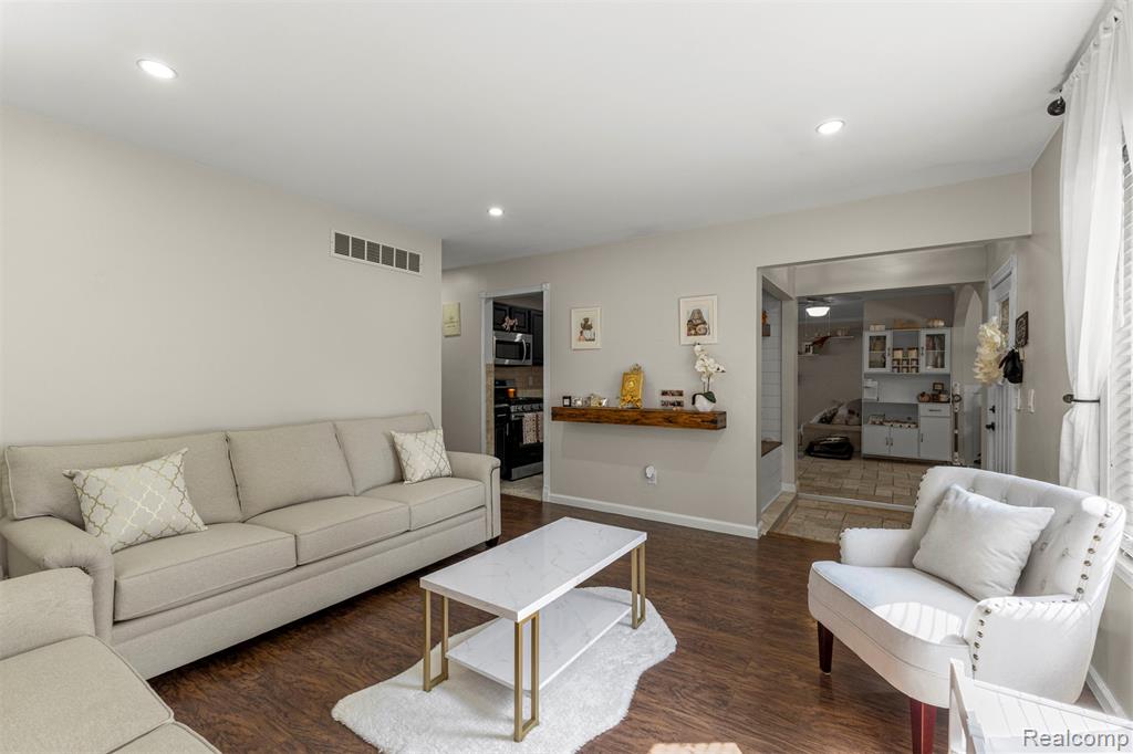 43530 Westminister Way, Canton, MI 48187 — Photo 12
