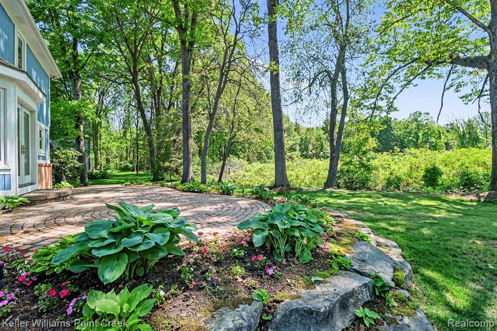 1091 American Elm Street, Lake Orion, MI — Photo 22
