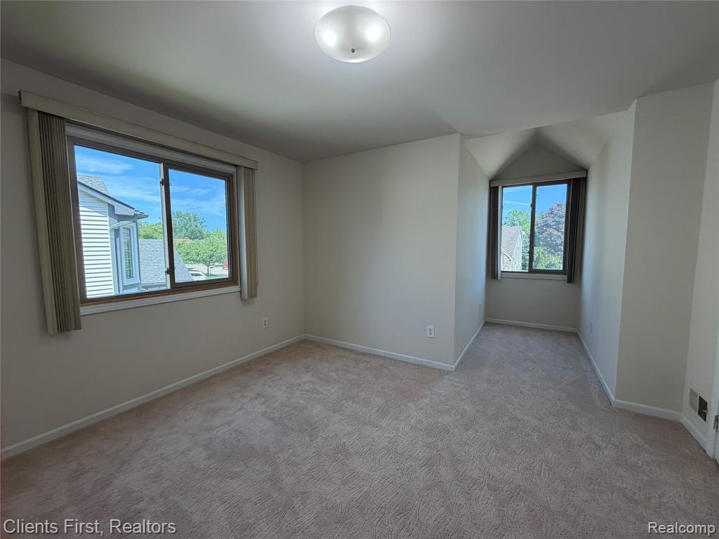 7043 Foxridge Drive, Canton, MI 48187 — Photo 31