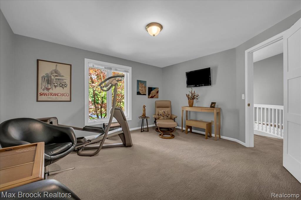7015 Scenic Ridge Drive, Clarkston, MI — Photo 34