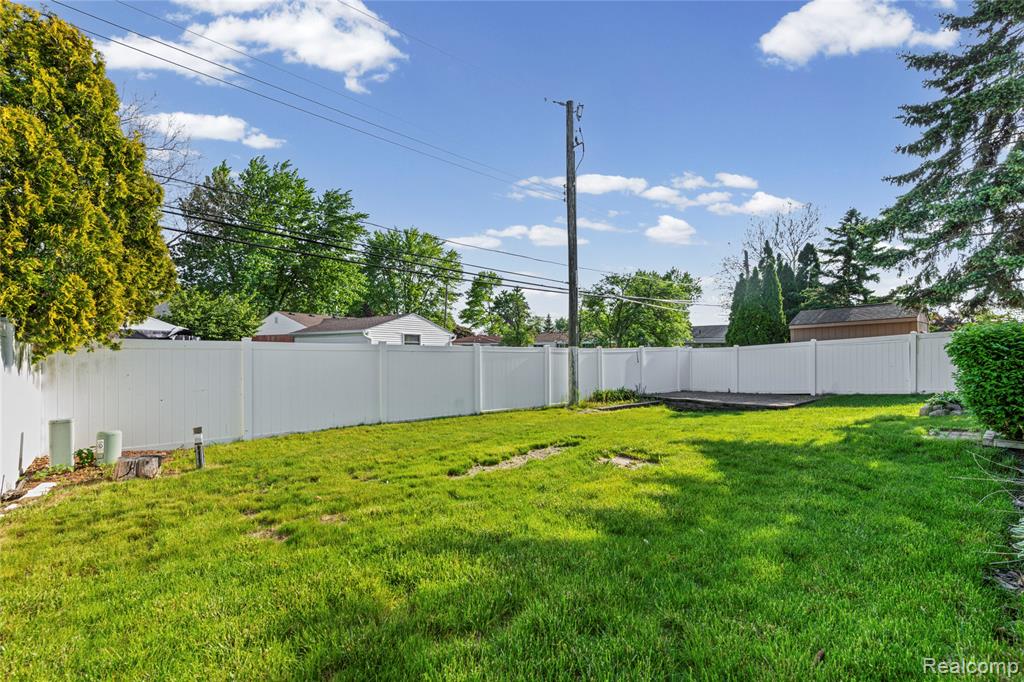 4959 Kingswood Drive, Warren, MI 48092 — Photo 40