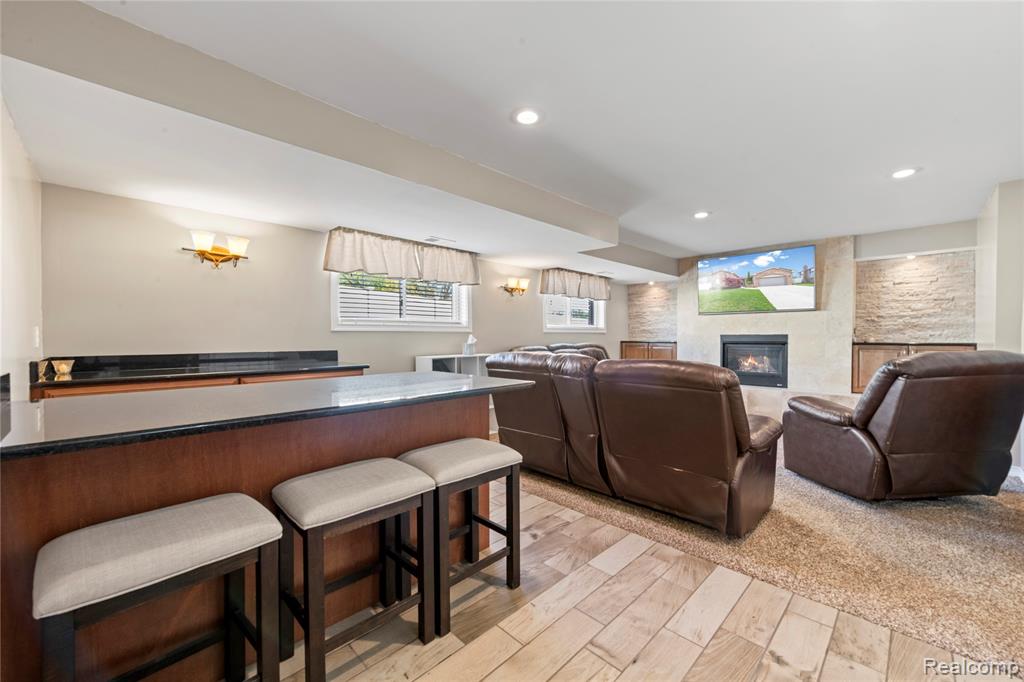 17621 Brentwood Drive, Riverview, MI 48193 — Photo 28