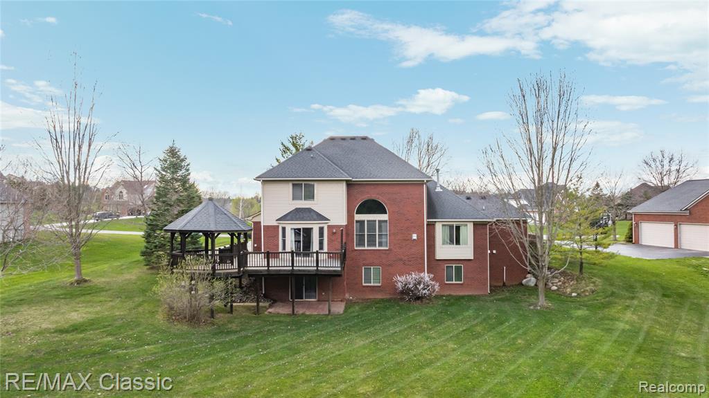 4930 Menominee Lane, Clarkston, MI 48348 — Photo 88