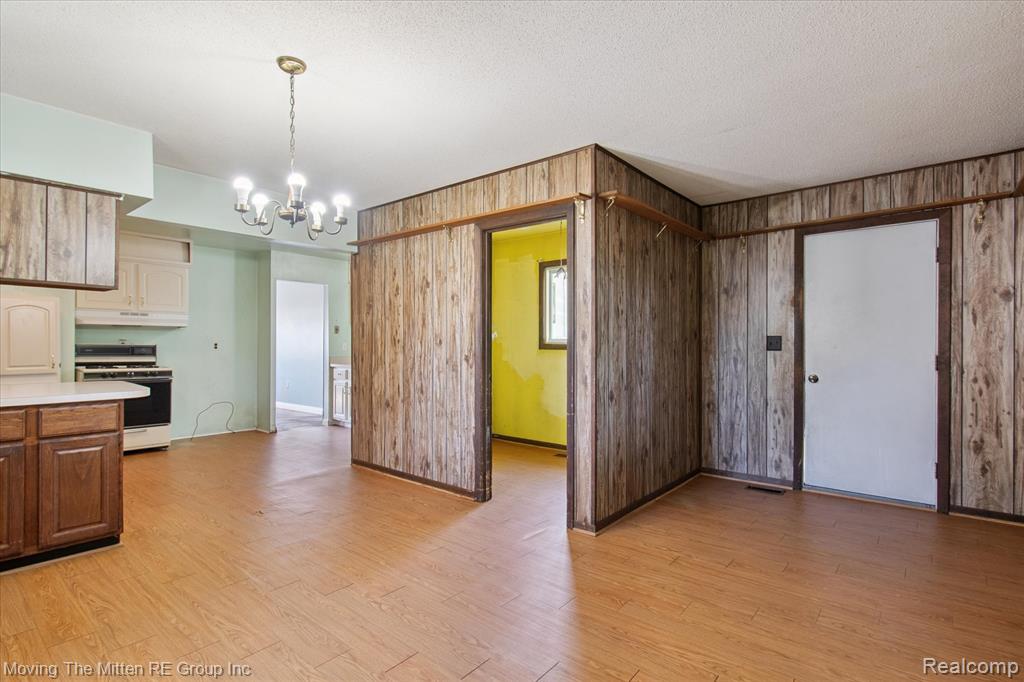 1336 Woodglen Avenue, Ypsilanti, MI 48198 — Photo 13