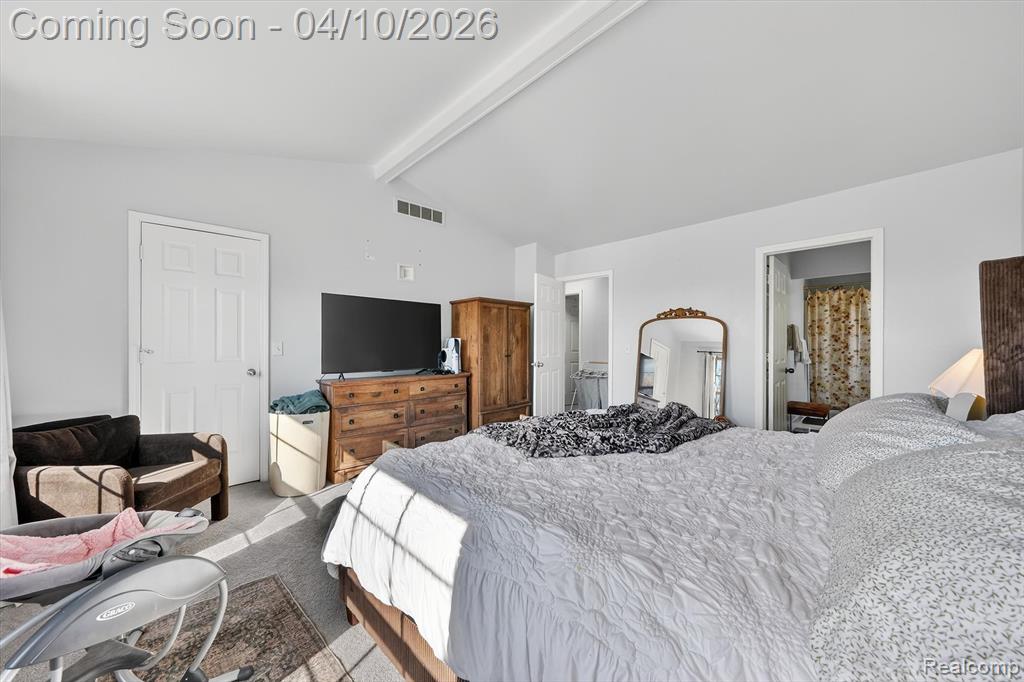255 Round Tree Drive, Lake Orion, MI — Photo 23
