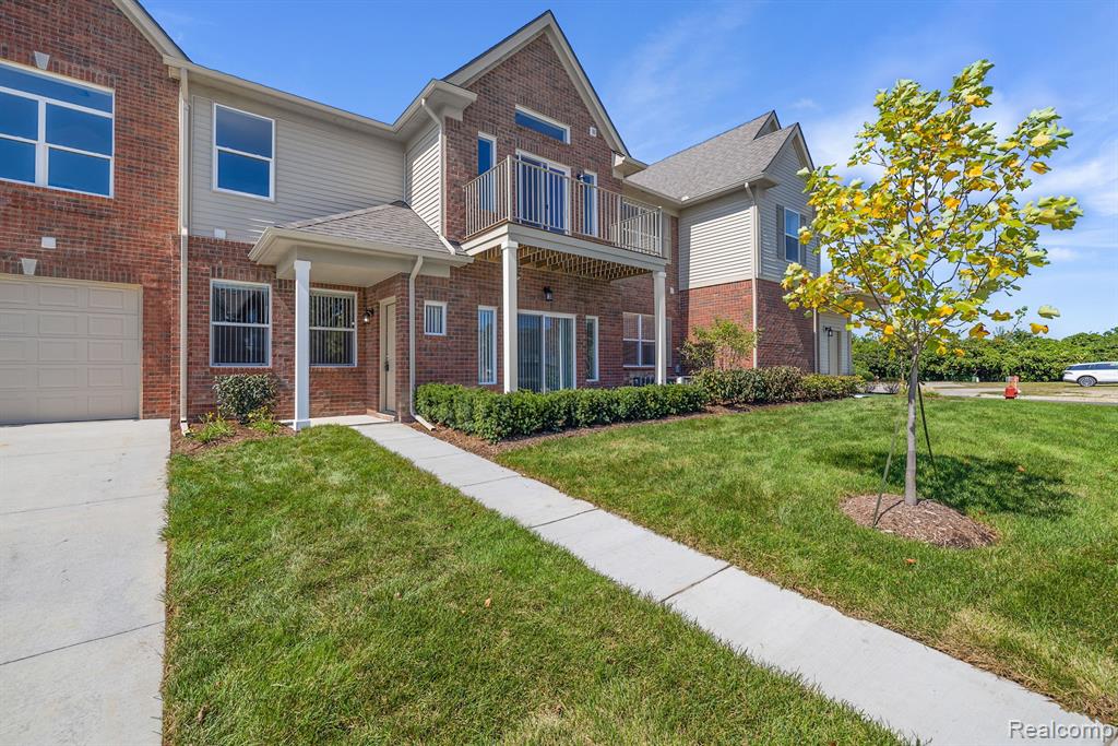 8298 Heywood Circle, Sterling Heights, MI 48312 — Photo 25
