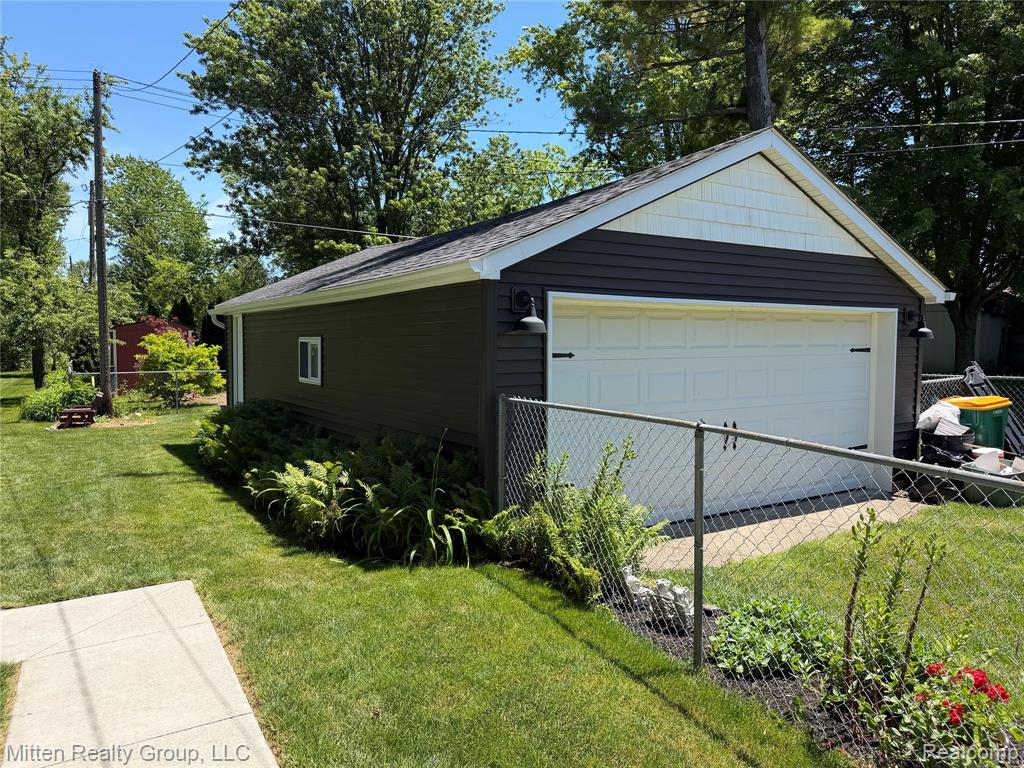 68436 Oak Street, Richmond, MI 48062 — Photo 40