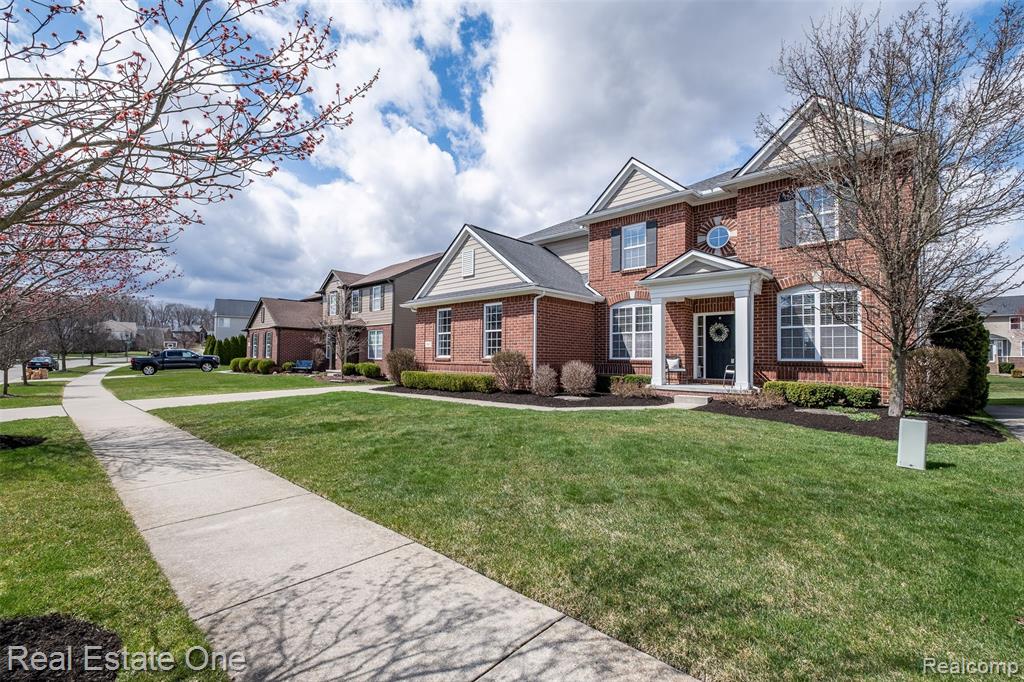 5947 Strawberry Circle, Commerce Twp, MI 48382 — Photo 9