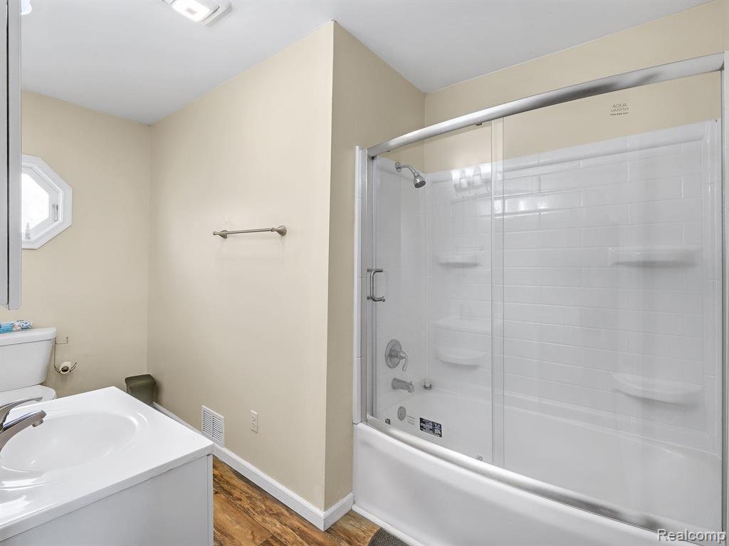 5420 E MICHIGAN Avenue, Jackson, MI 49201 — Photo 10