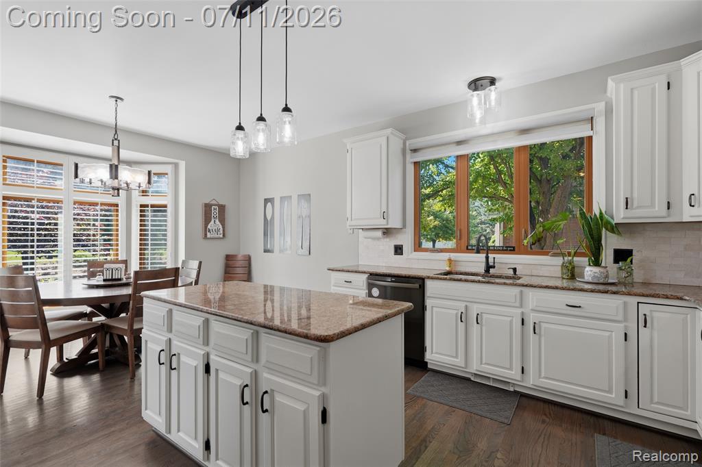54856 Whitby Way, Shelby Twp, MI 48316 — Photo 18