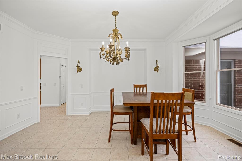 6901 Reed Court, West Bloomfield, MI — Photo 12