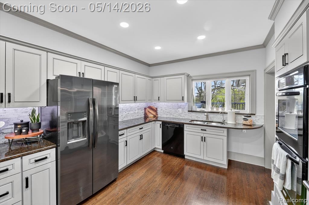 12409 N Fenton Road, Fenton, MI 48430 — Photo 11