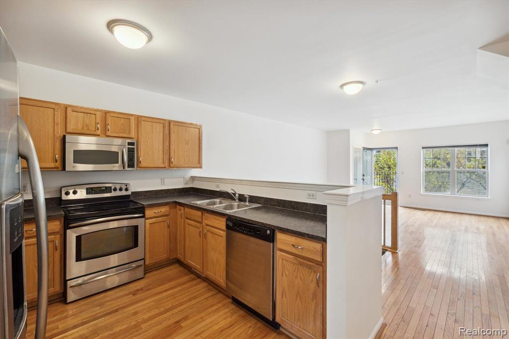 61 WINDER Street, 79, Detroit, MI 48201 — Photo 17