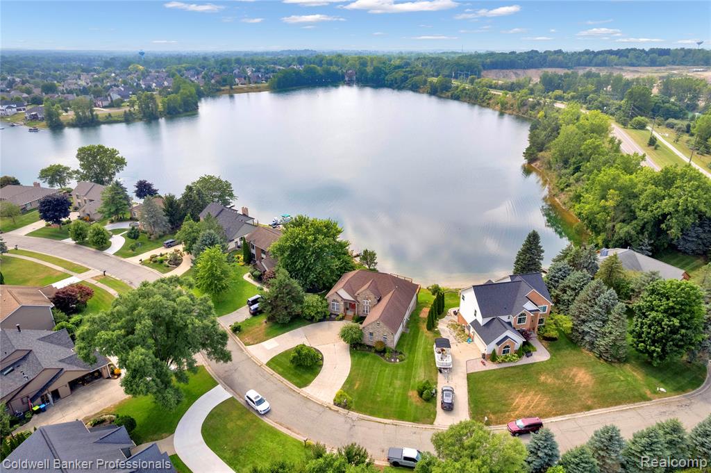770 Lakes Edge Drive, Oxford, MI 48371 — Photo 6