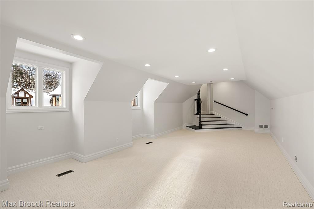 59 Hidden Ridge, Bloomfield Hills, MI 48304 — Photo 34