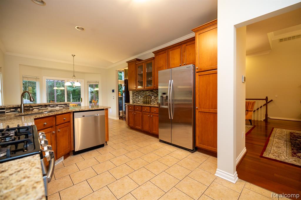 7185 Elderwood Circle, Clarkston, MI — Photo 14