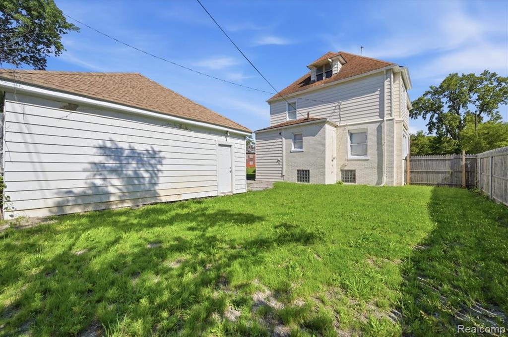 285 Owen Street, Detroit, MI 48202 — Photo 40