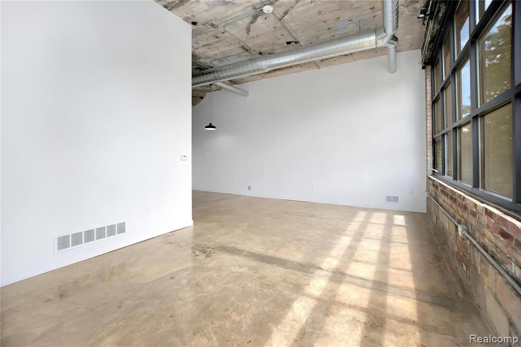 470 BRAINARD Street, Detroit, MI 48201 — Photo 22