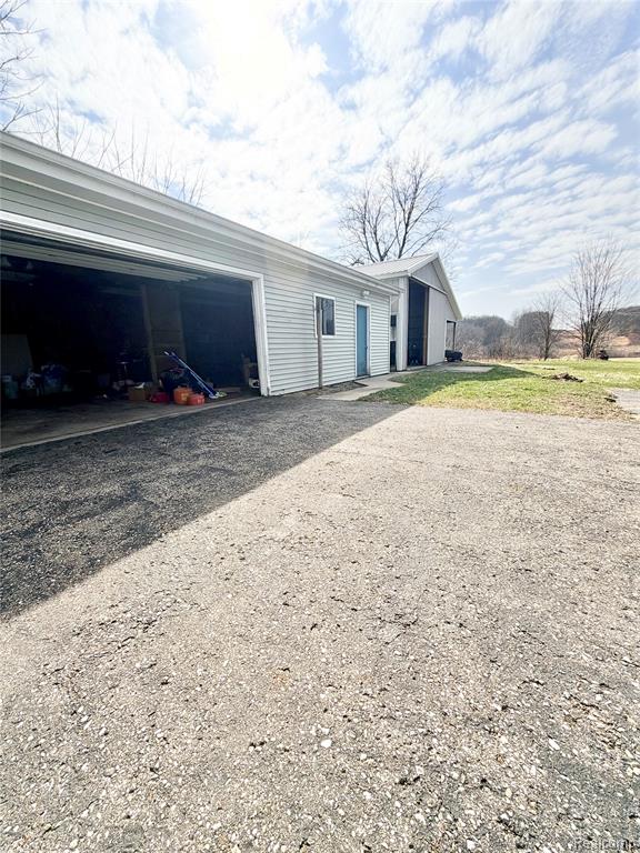 20463 Waubascon Road, Battle Creek, MI 49017 — Photo 9
