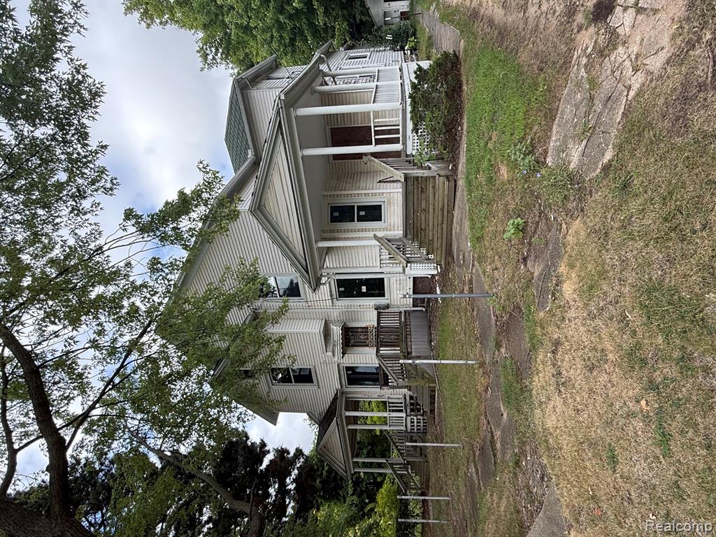1028 Oak Street, Flint, MI 48503