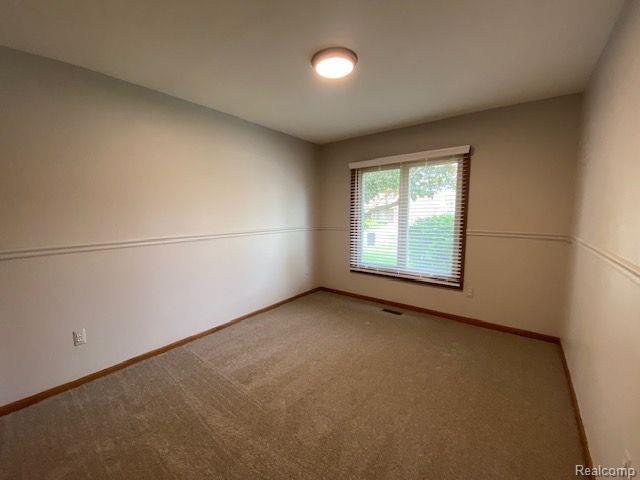 44099 Manitou Drive, Clinton Twp, MI 48038 — Photo 14