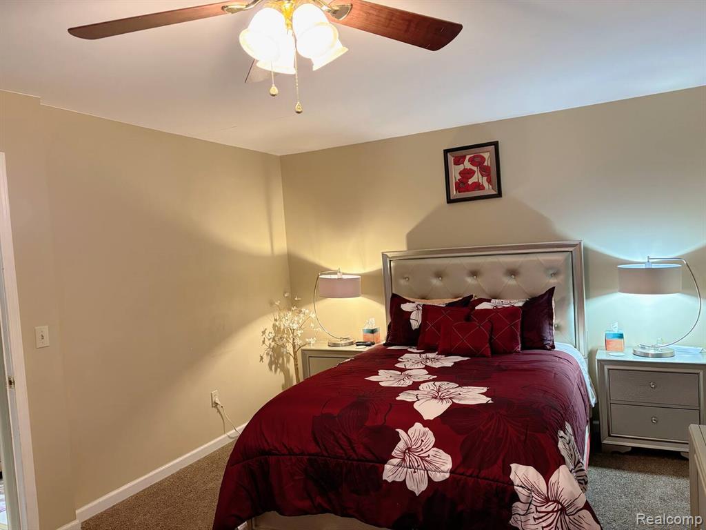 26387 N Alden Street N, Madison Heights, MI 48071 — Photo 16