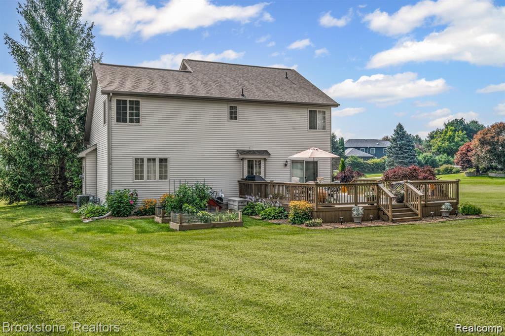 5280 Brantford Court, Grand Blanc, MI 48439 — Photo 31