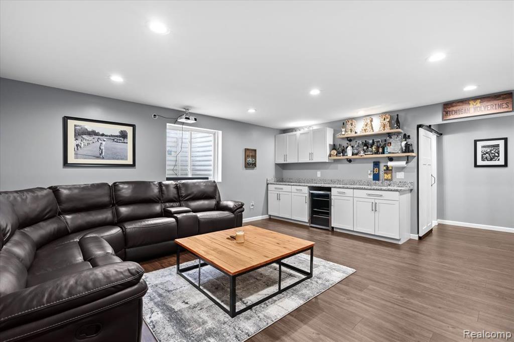 3537 Amber Oaks Drive, Howell, MI 48855 — Photo 19